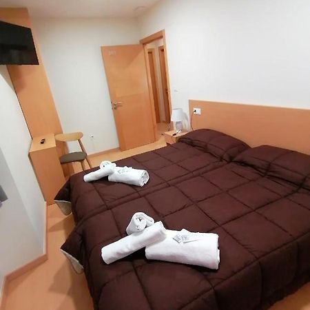 Hotel hospedaxe Casa Avelina Palas de Rei Habitación foto