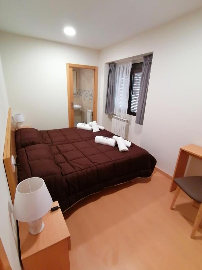 Hotel hospedaxe Casa Avelina Palas de Rei Habitación foto